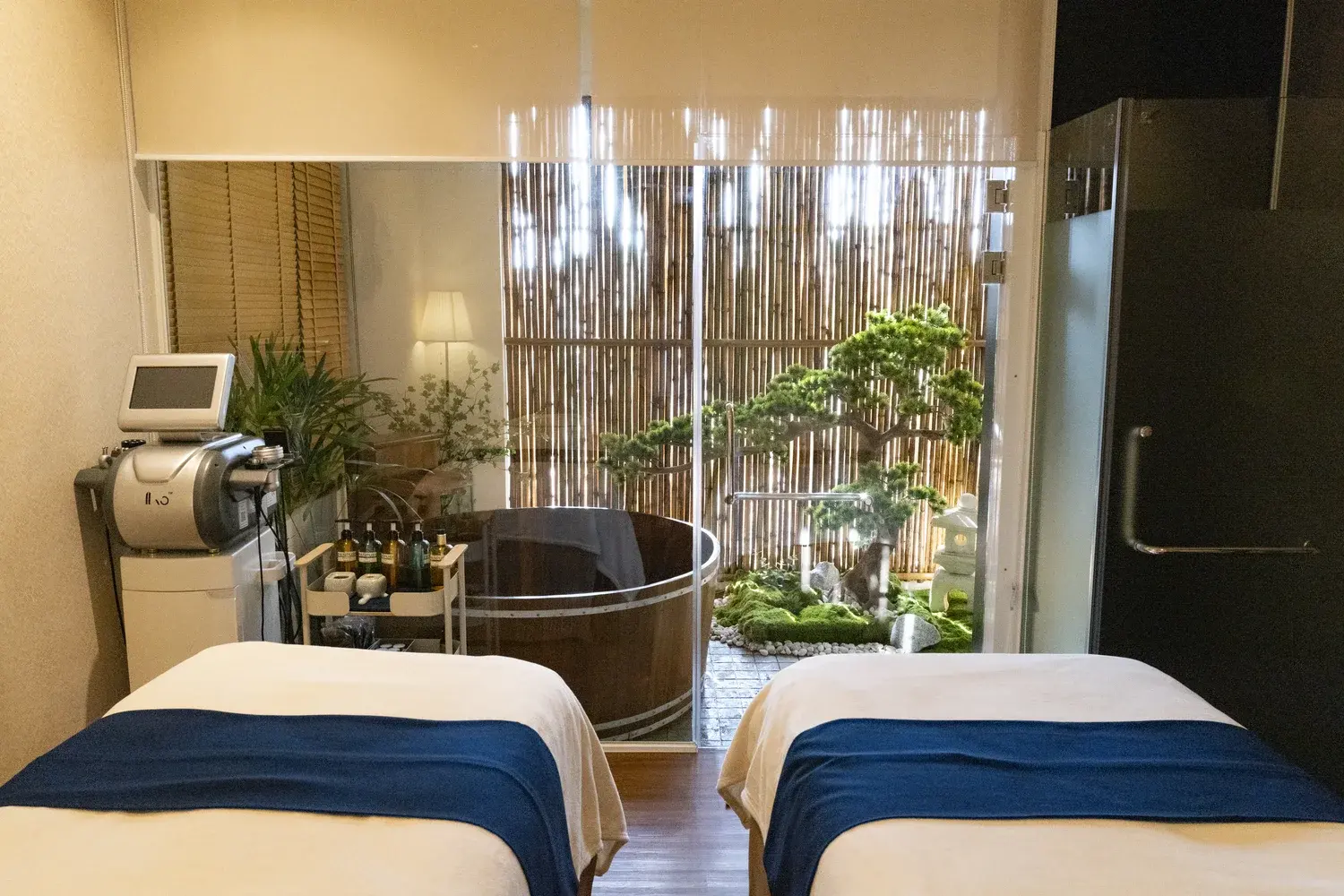 Inside Warin Spa